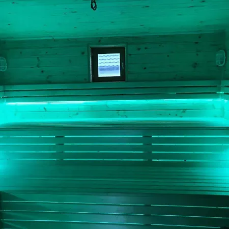 Lesna Oaza 克拉格